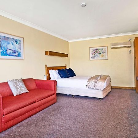 Best Western Sanctuary Inn Tamworth Exterior photo