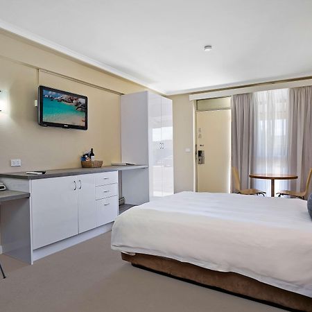 Best Western Sanctuary Inn Tamworth Exterior photo